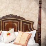 Royal Majestic Four-Poster Bed - Image 3